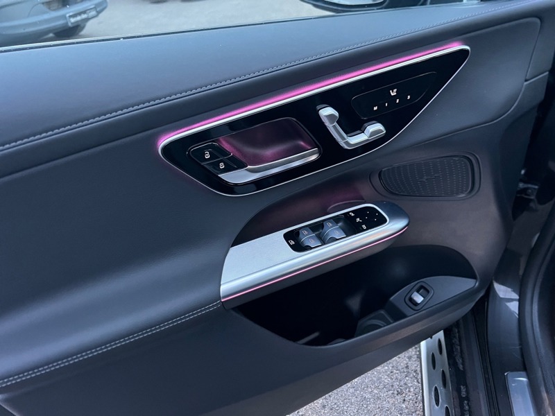 Image Mercedes-Benz GLC SUV GLC 300 de Hybrid EQ 4MATIC AMG Line +  GLC 300 de Hybrid EQ 4MATIC AMG Line +