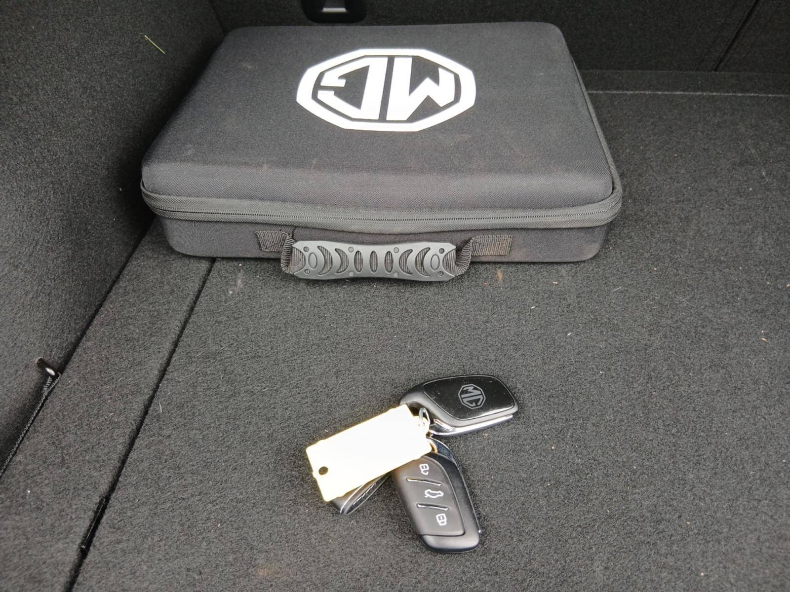 Image MG 4 Luxury   204 ch 