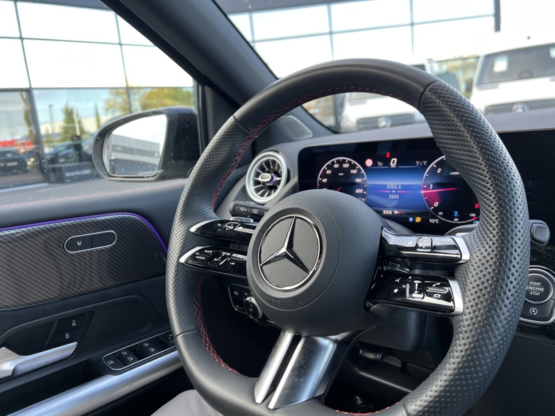 Image Mercedes-Benz CLASSE B 200 d AMG Line  Classe B 200 d AMG Line
