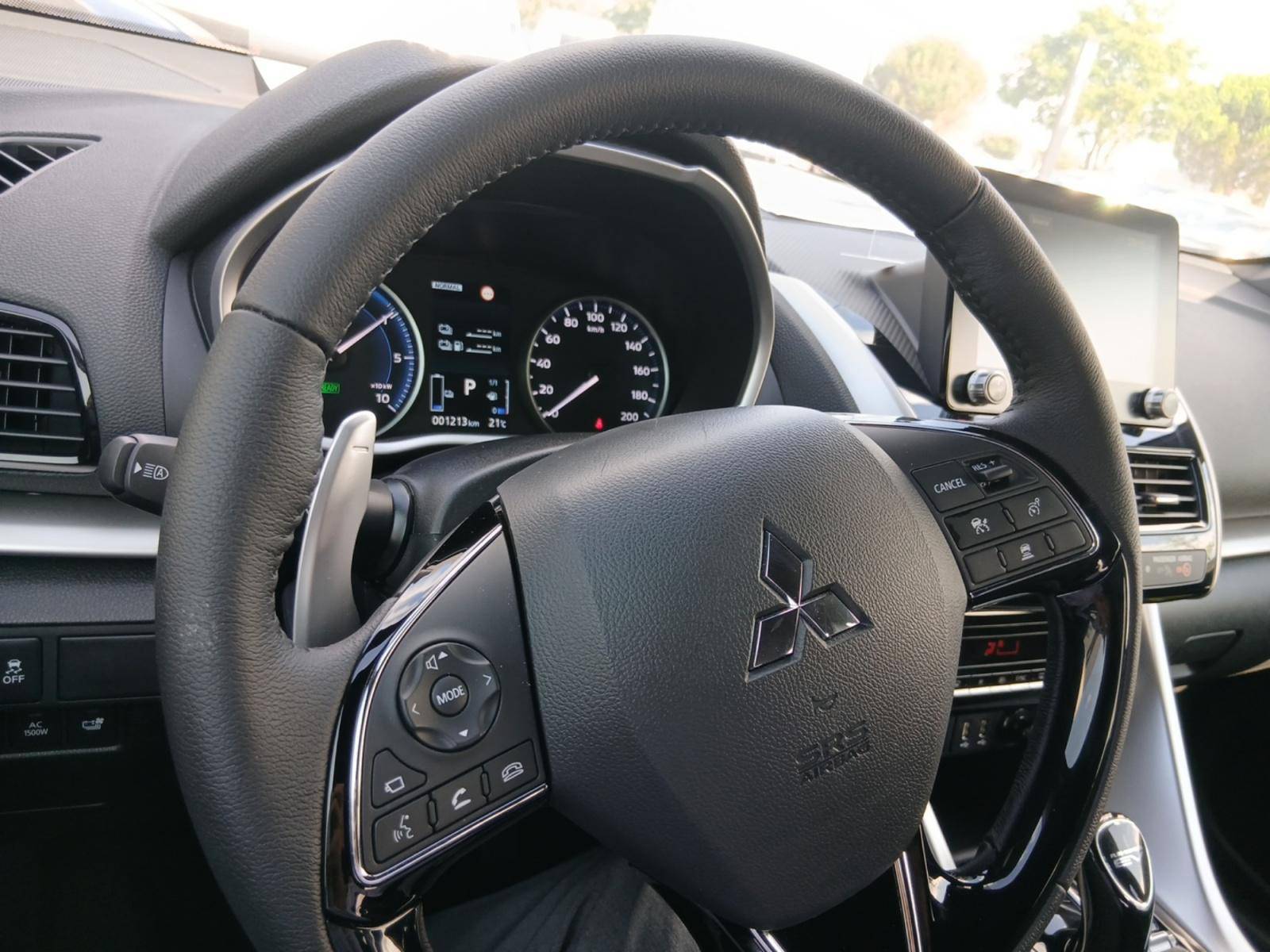 Image Mitsubishi ECLIPSE CROSS 2.4 Twin Motor 4WD Intense  ECLIPSE CROSS PHEV INTENSE MY23