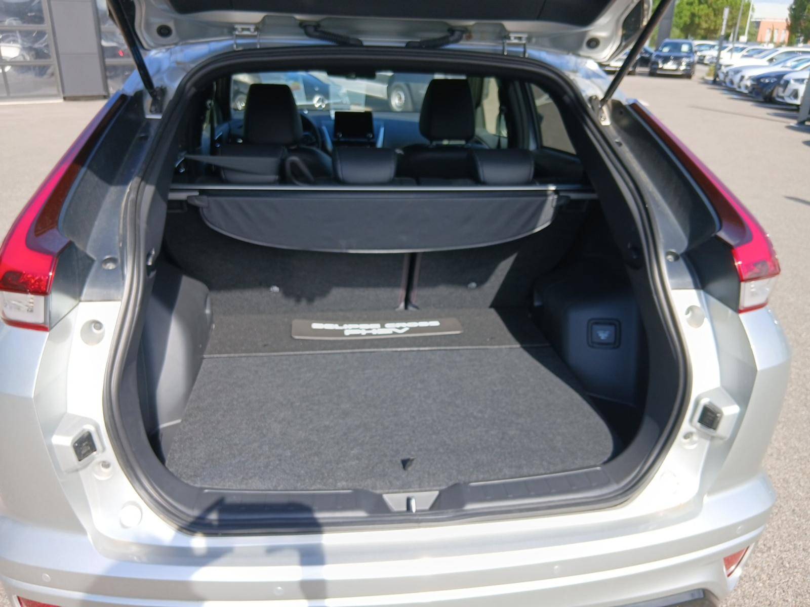 Image Mitsubishi ECLIPSE CROSS 2.4 Twin Motor 4WD Intense  ECLIPSE CROSS PHEV INTENSE MY23