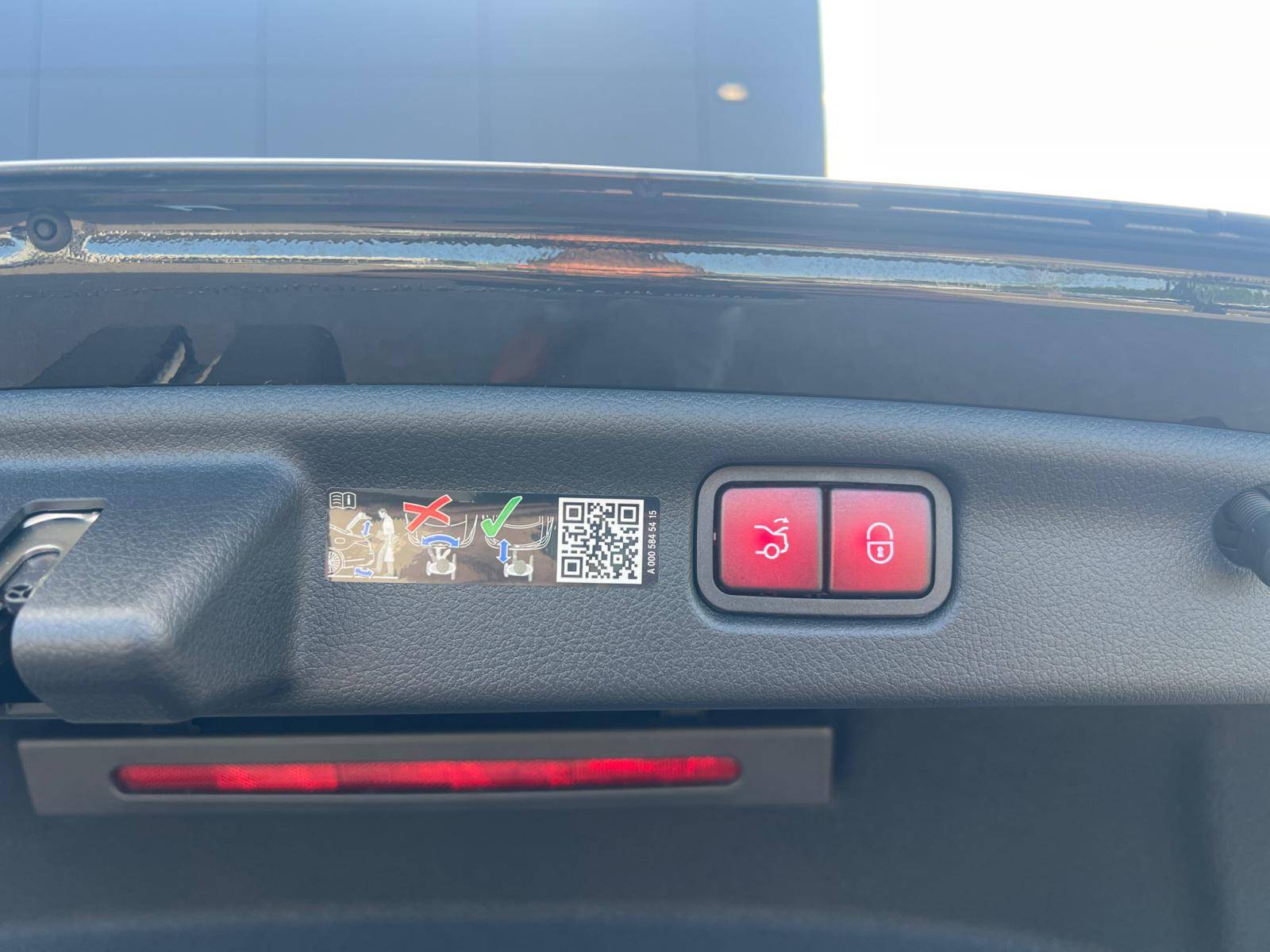 Image Mercedes-Benz CLASSE C BERLINE Classe C 300 de Hybrid EQ Berline AMG Line  Classe C 300 d e Hybrid EQ Berline AMG Line