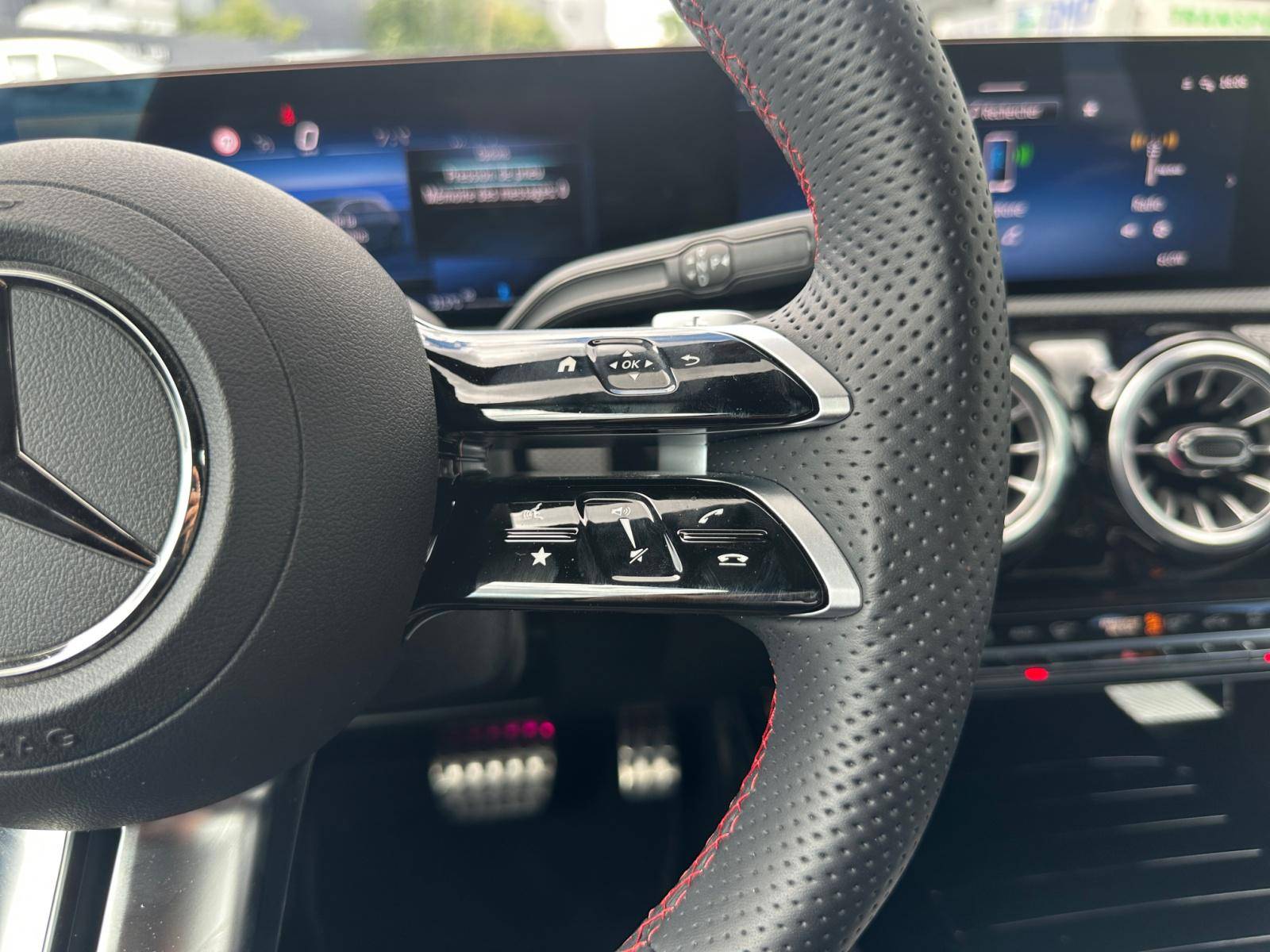 Image Mercedes-Benz CLASSE A 200 d AMG Line  Classe A 200 d AMG Line