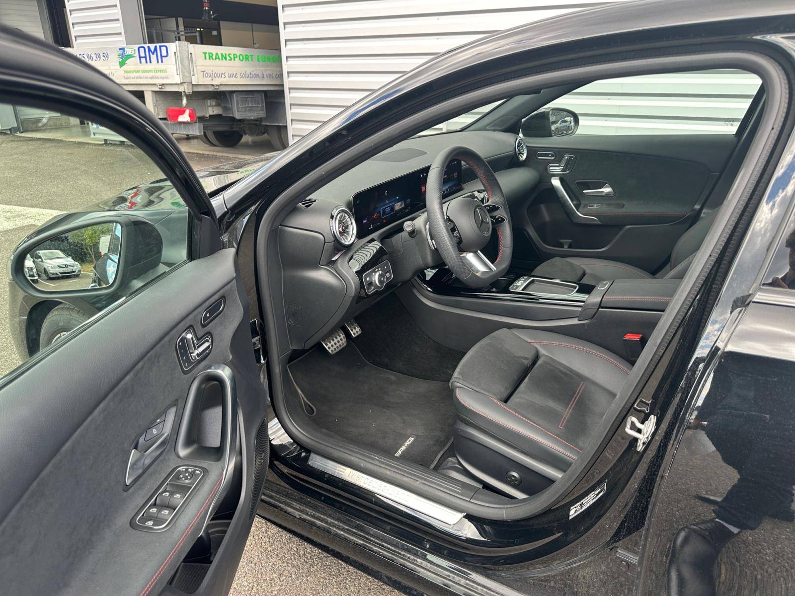 Image Mercedes-Benz CLASSE A 200 d AMG Line  Classe A 200 d AMG Line