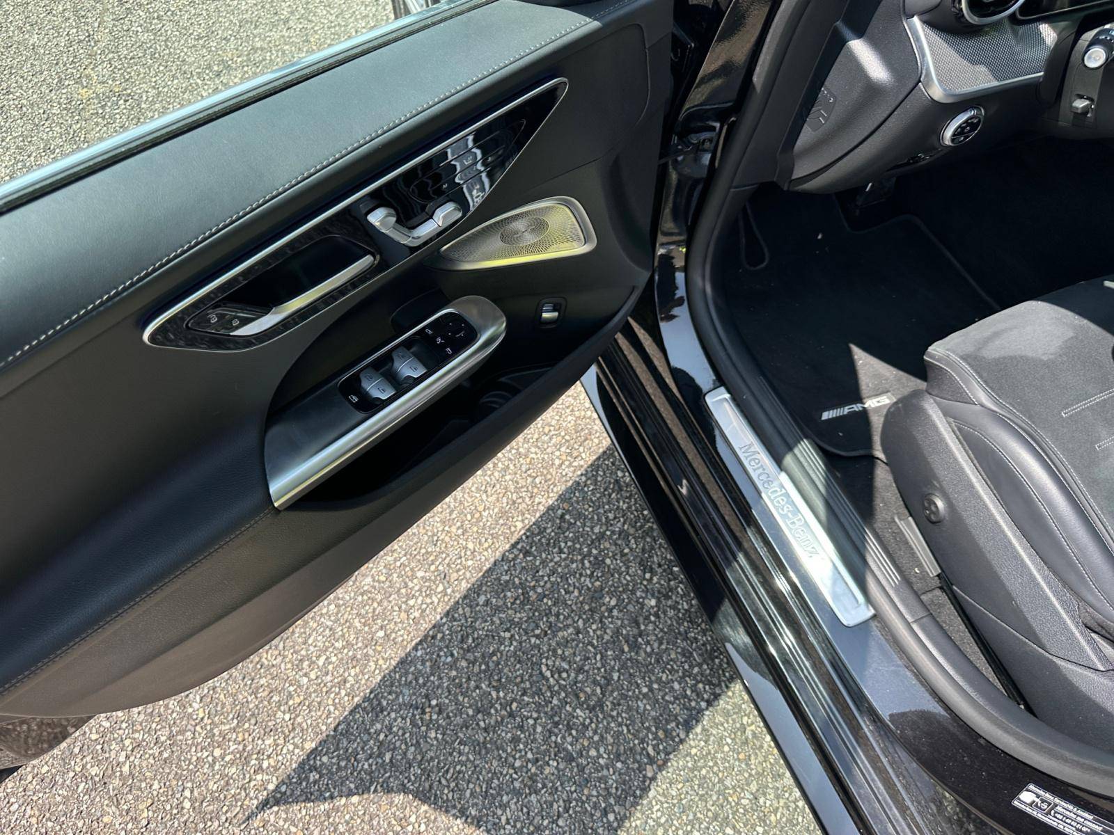 Image Mercedes-Benz CLASSE C BERLINE Classe C 300 de Berline AMG line  Classe C 300 d e Hybrid EQ Berline AMG Line