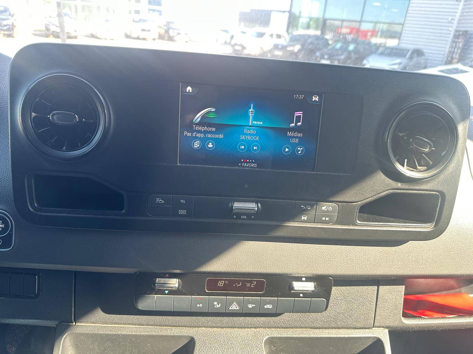 Image Mercedes-Benz SPRINTER 315 CDI Fourgon Toit sureleve Standard  SPRINTER 315 FG 37 3,5T FIRST