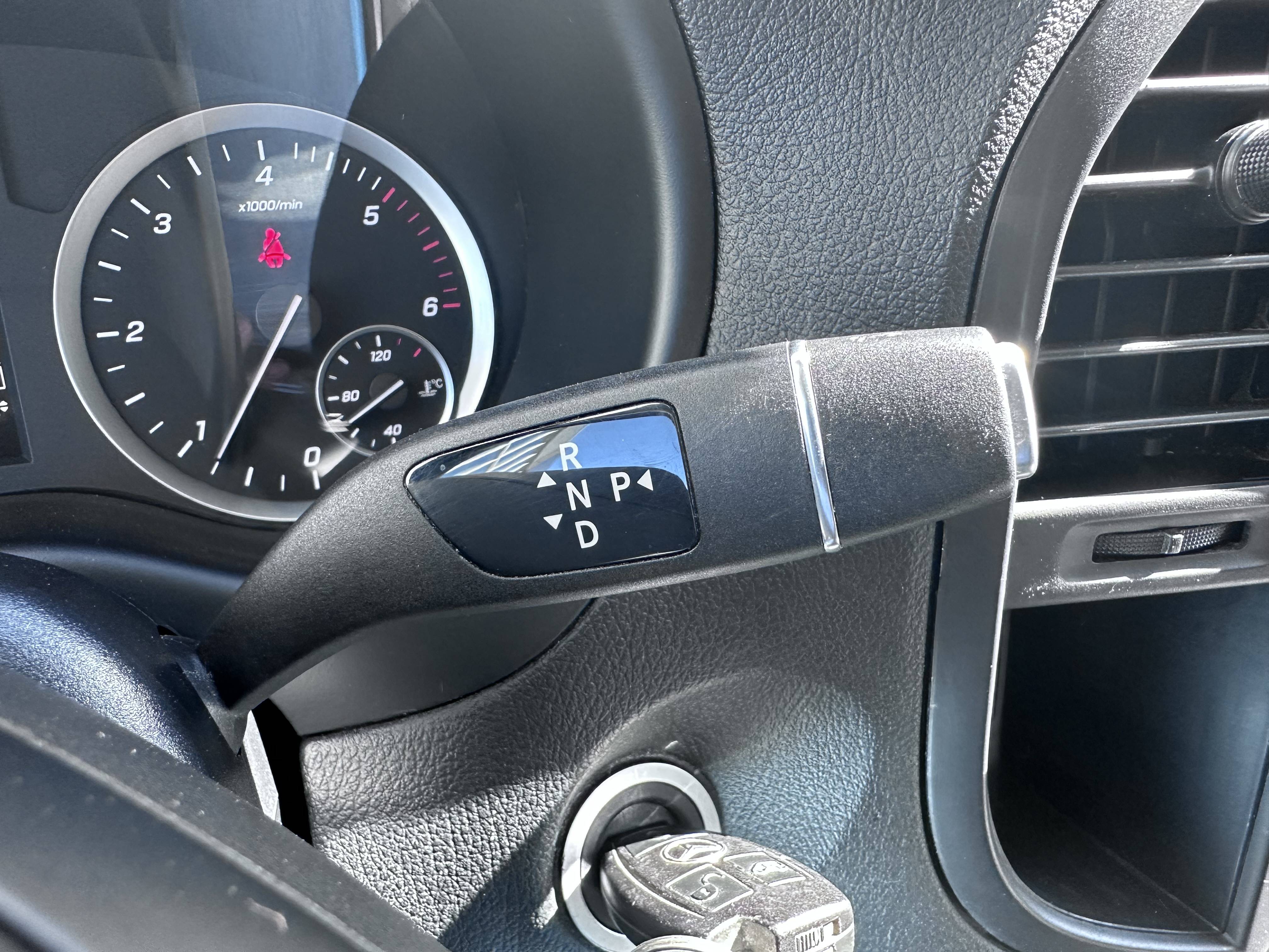 Image Mercedes-Benz VITO 119 CDI Fourgon Long  VITO FOURGON 119 CDI LONG BVA RWD PRO