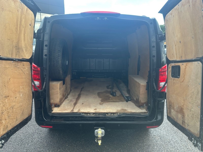 Image Mercedes-Benz VITO 114 CDI Fourgon Compact  VITO FOURGON 114 CDI COMPACT BVA RWD SELECT