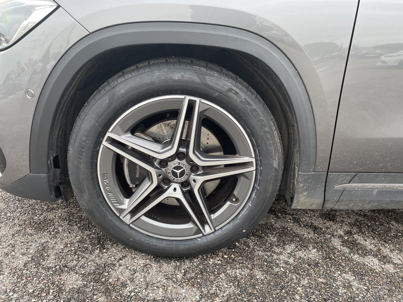 Image Mercedes-Benz GLA 200 d AMG Line  