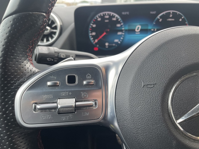 Image Mercedes-Benz GLA 200 d AMG Line  