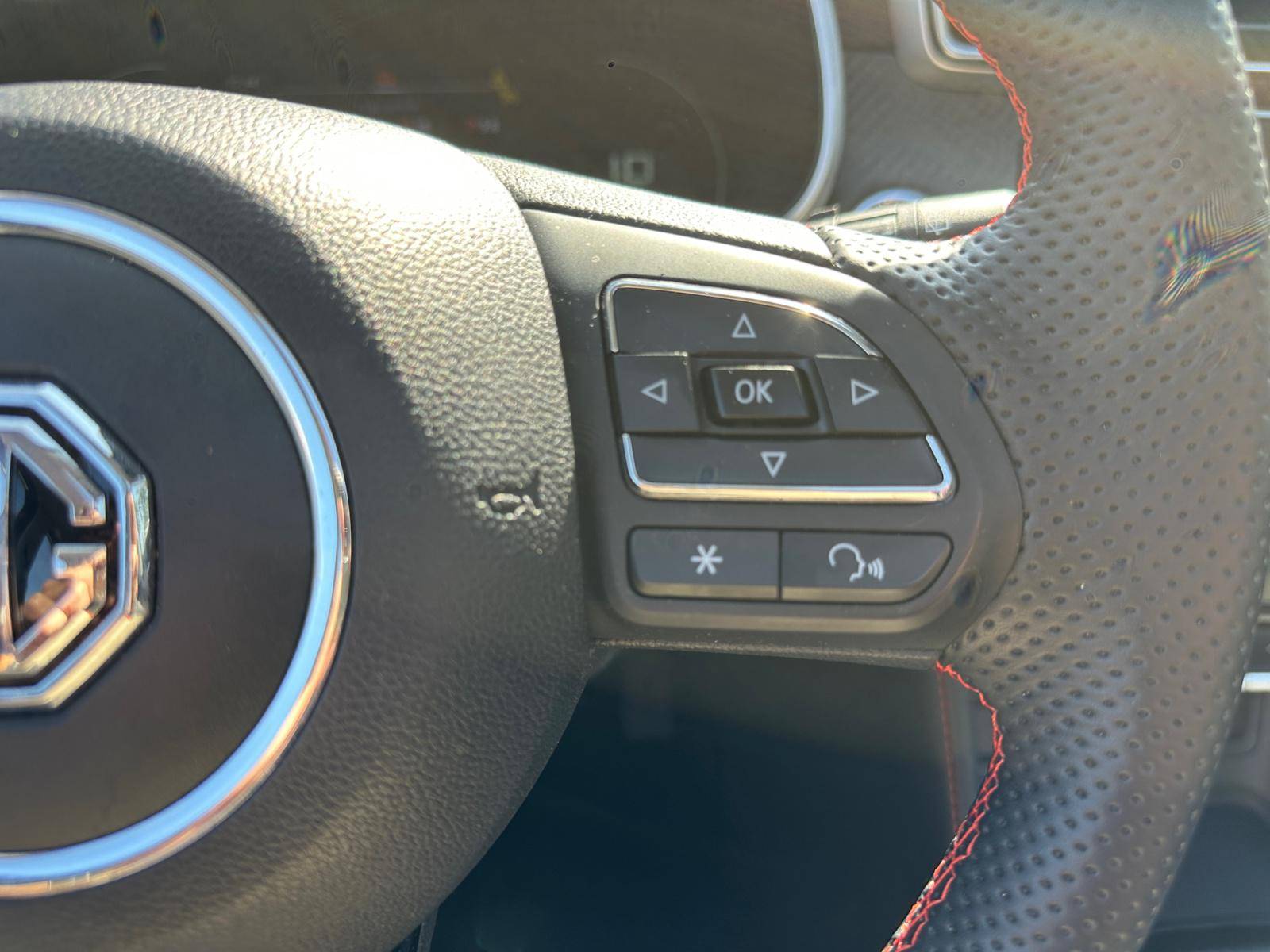 Image MG ZS 1.0L T-GDI 111ch BVM6 Luxury  1.0 111 ch BVA6