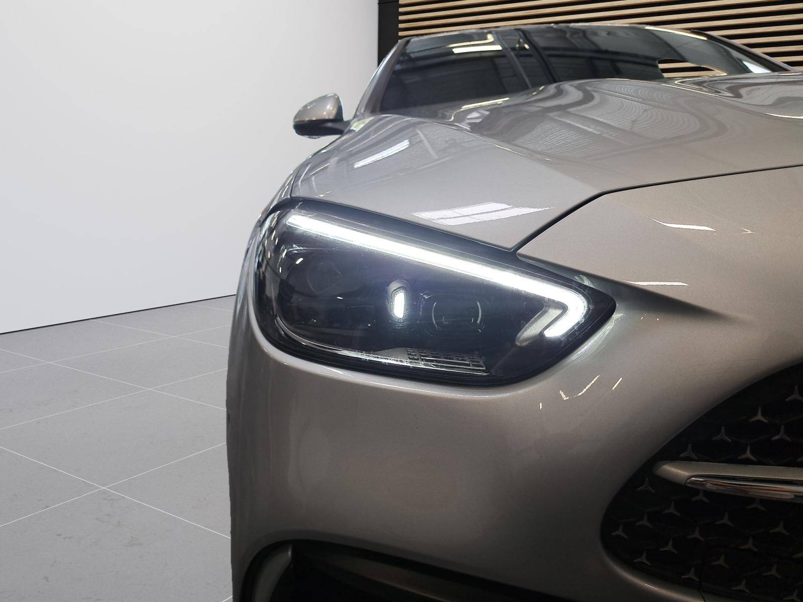 Image Mercedes-Benz CLASSE C BERLINE Classe C 300 e Hybrid EQ Berline AMG Line  Classe C 300 d e Hybrid EQ Berline AMG Line