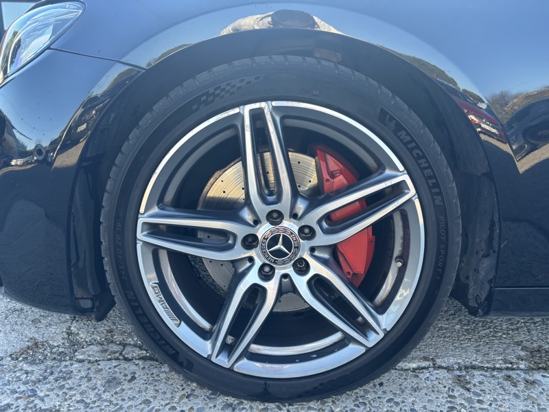 Image Mercedes-Benz CLASSE E BERLINE E 220 d Berline Sportline  Classe E 220 d 9G-Tronic Fascination