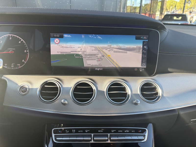 Image Mercedes-Benz CLASSE E BERLINE E 220 d Berline Sportline  Classe E 220 d 9G-Tronic Fascination