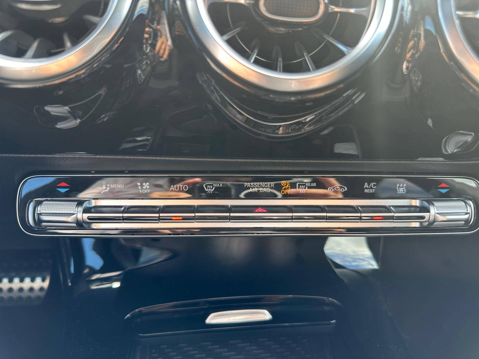 Image Mercedes-Benz CLA COUPÉ CLA 250 e Hybrid EQ Coupé AMG Line  CLA Coupé 250 e Hybrid EQ 8G-DCT AMG Line