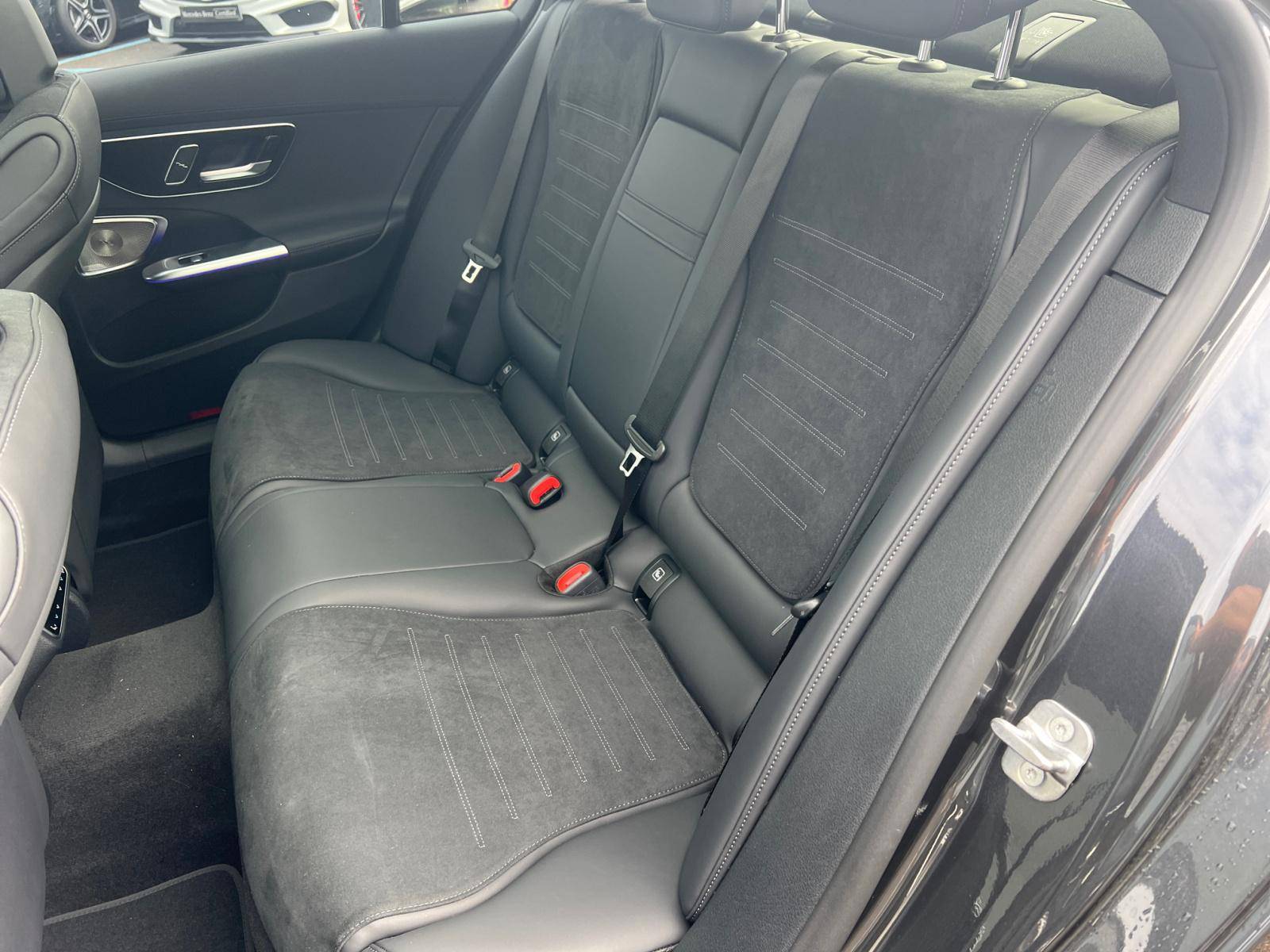 Image Mercedes-Benz CLASSE C BERLINE Classe C 300 de Hybrid EQ Berline AMG Line  Classe C 300 d e Hybrid EQ Berline AMG Line