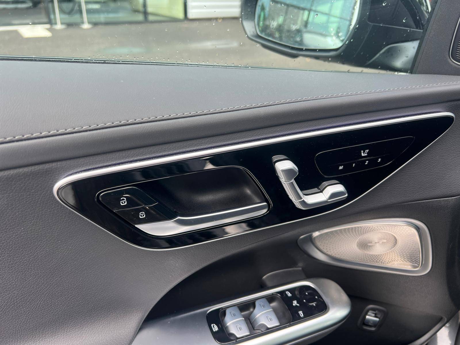 Image Mercedes-Benz CLASSE C BERLINE Classe C 300 de Hybrid EQ Berline AMG Line  Classe C 300 d e Hybrid EQ Berline AMG Line