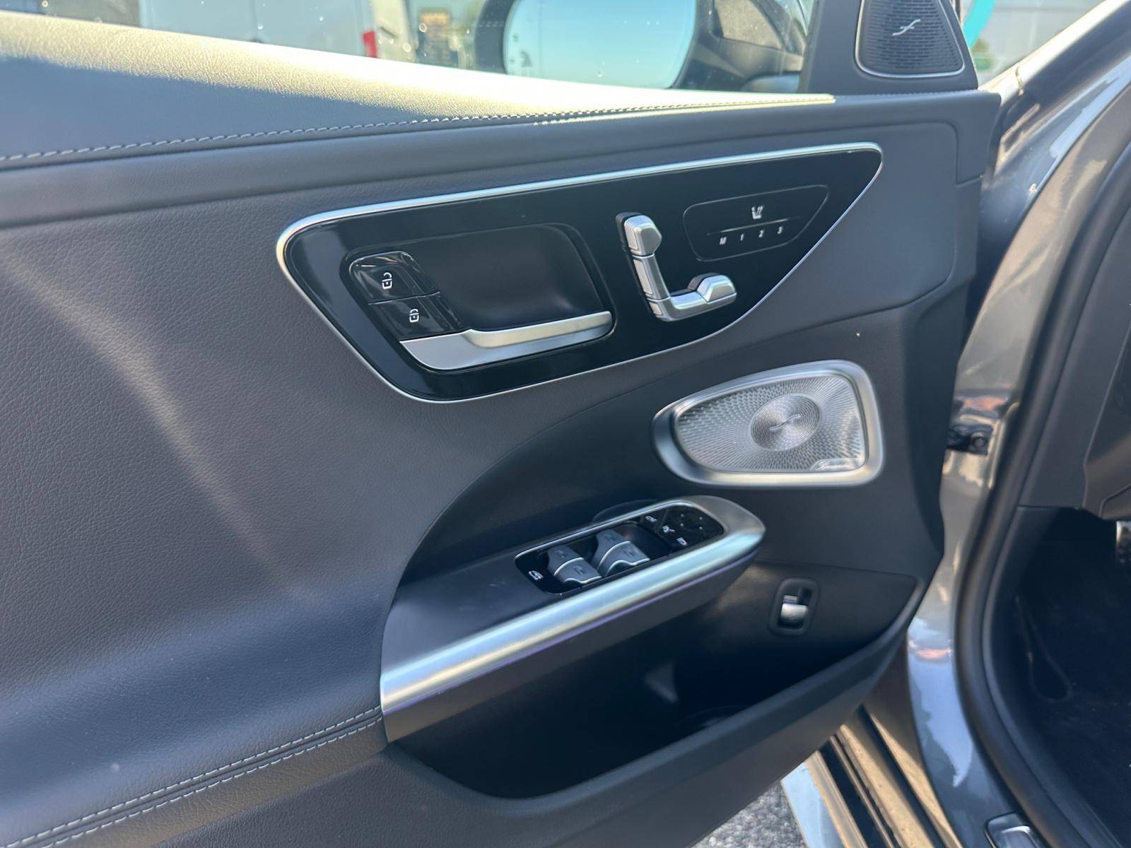 Image Mercedes-Benz CLASSE C BREAK Classe C 300 de Hybrid EQ Break AMG Line  Classe C 300 d e Hybrid EQ Break AMG Line