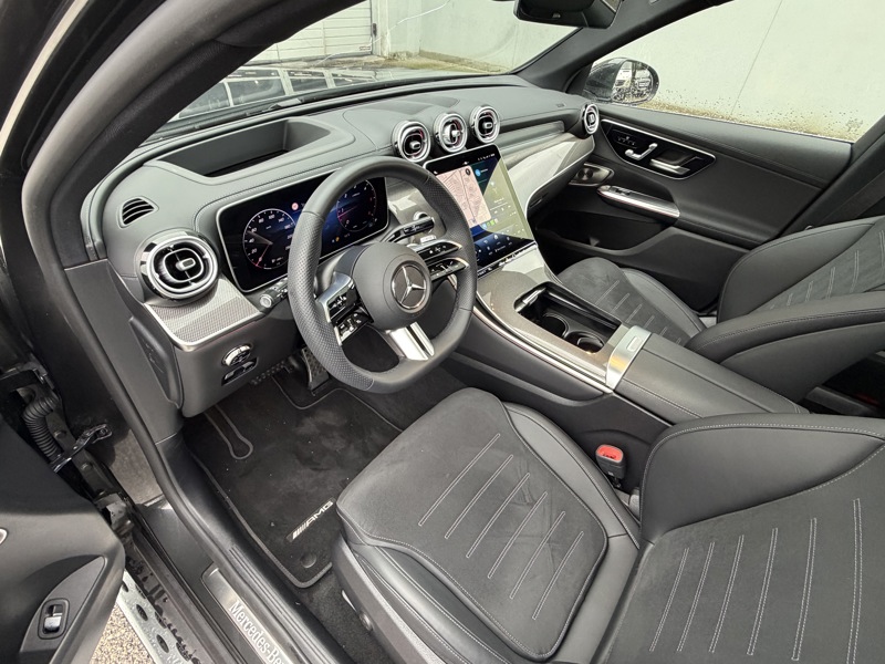 Image Mercedes-Benz GLC SUV GLC 220 d 4MATIC AMG Line  GLC 220 d 4MATIC AMG Line