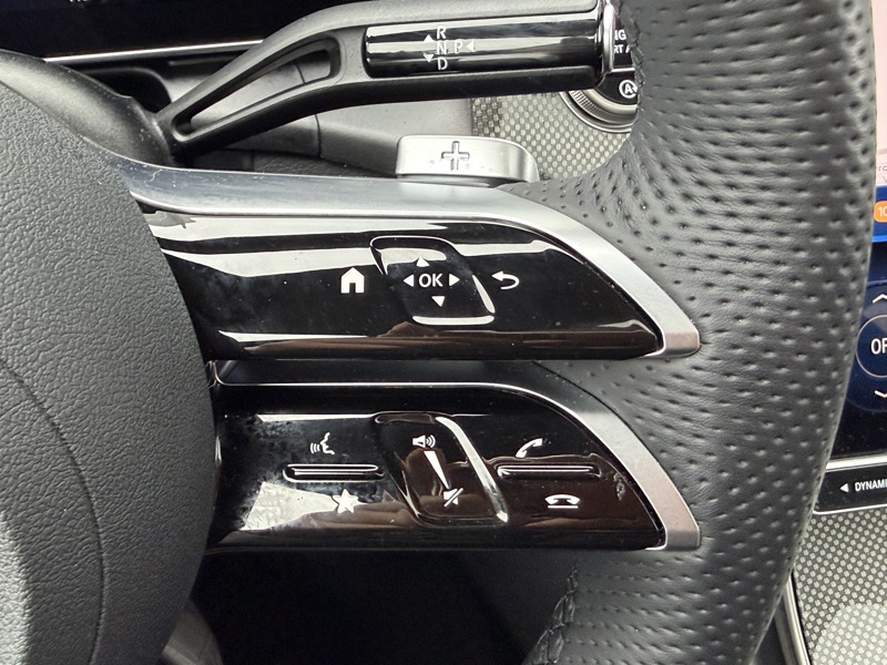 Image Mercedes-Benz GLC SUV GLC 220 d 4MATIC AMG Line  GLC 220 d 4MATIC AMG Line