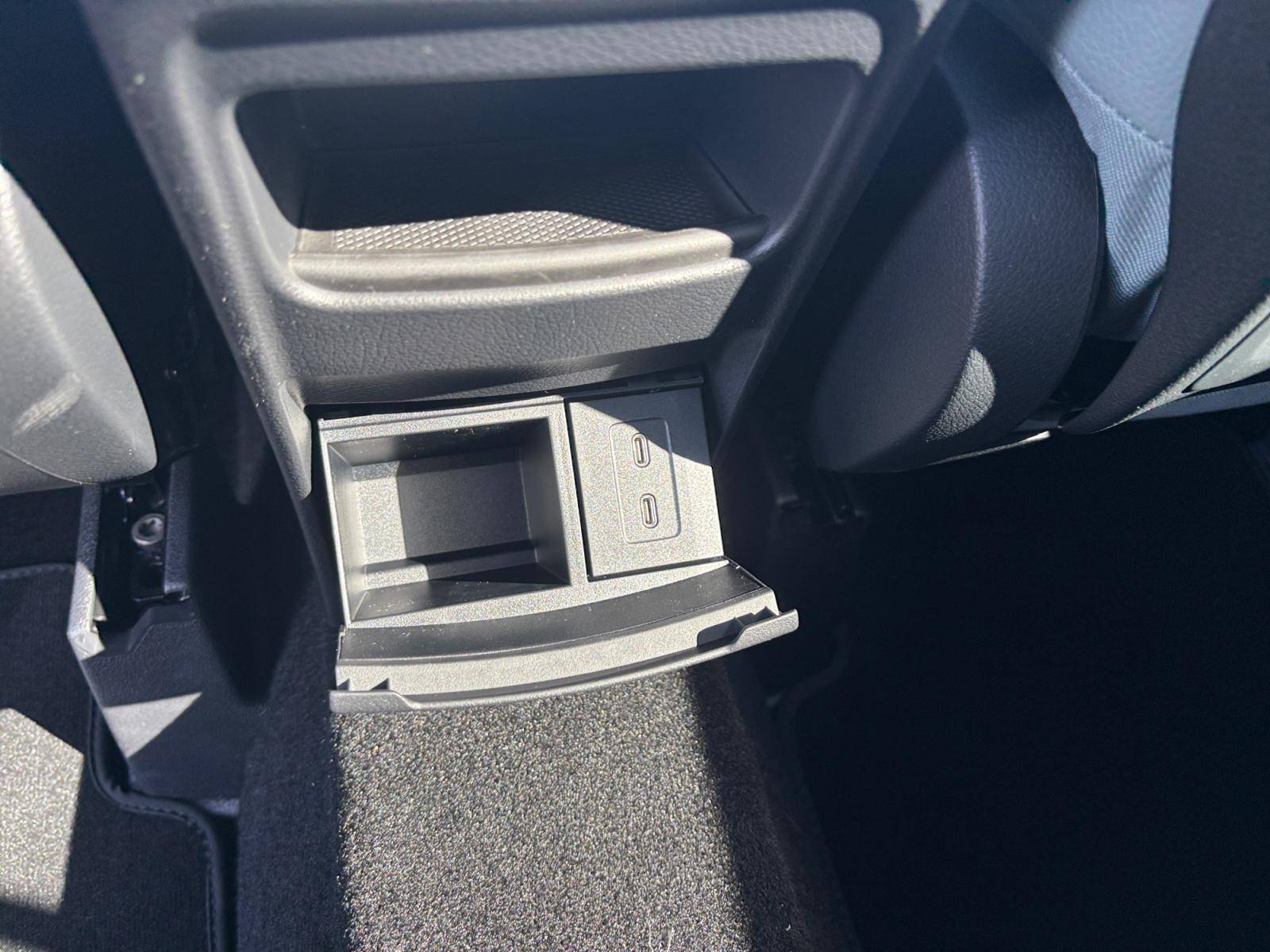 Image Mercedes-Benz GLA 200 d AMG Line  GLA 200 d AMG Line