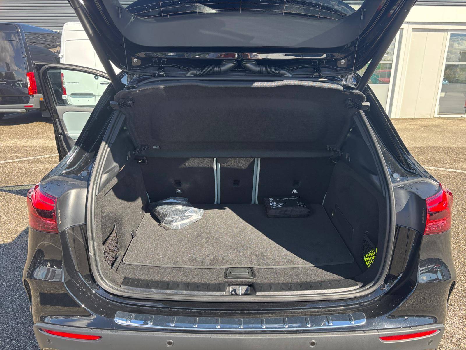 Image Mercedes-Benz GLA 200 d AMG Line  GLA 200 d AMG Line