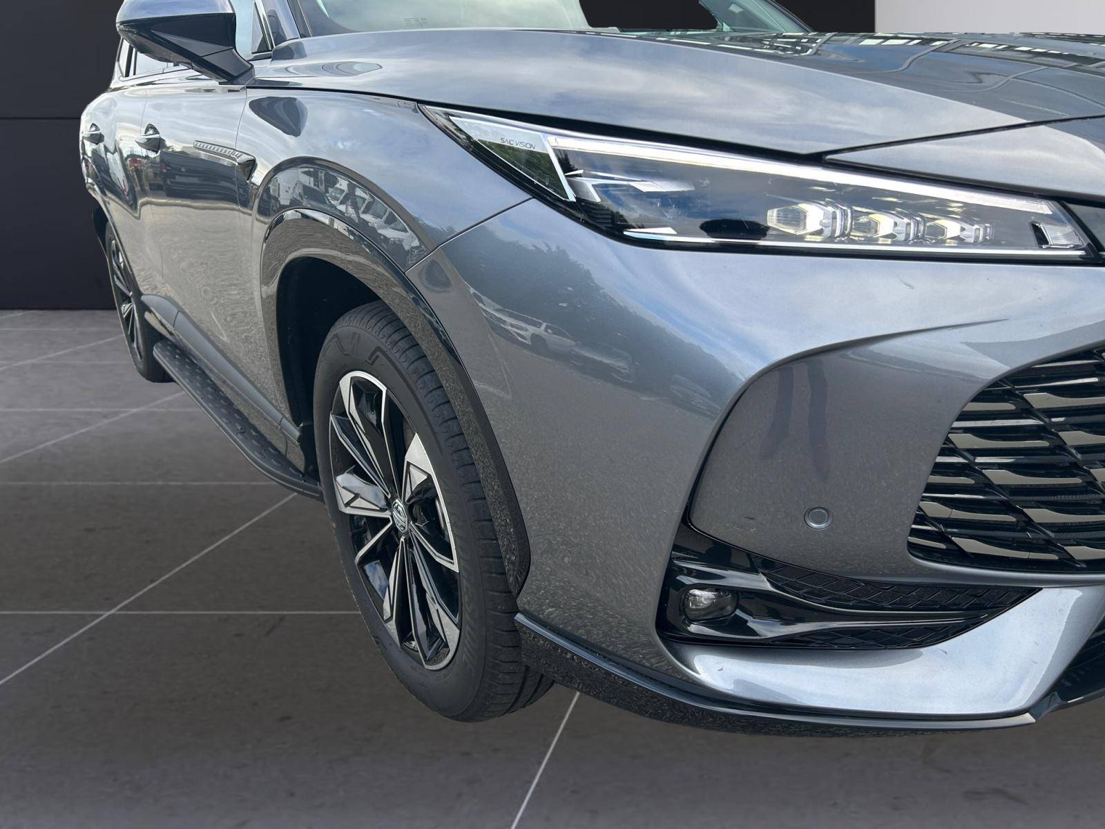 Image MG EHS Luxury 1,5 L Turbo 272 ch 