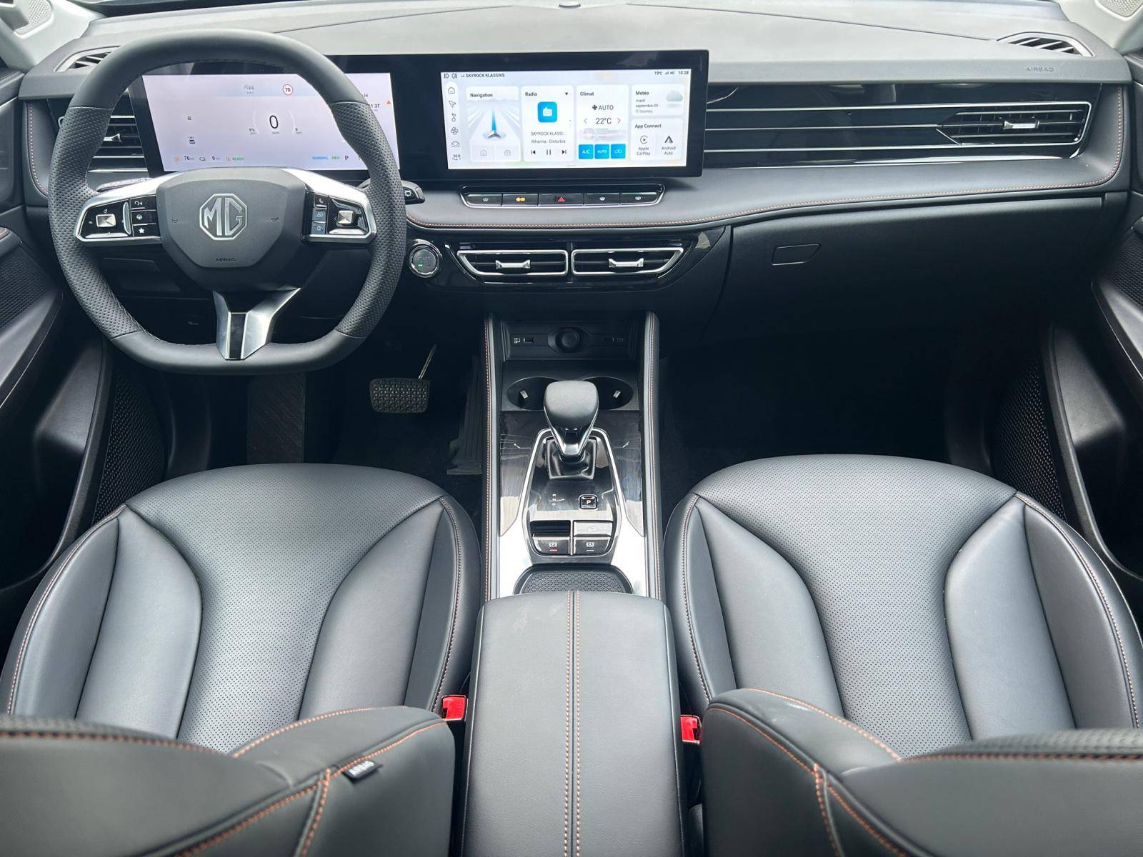 Image MG EHS Luxury 1,5 L Turbo 272 ch 