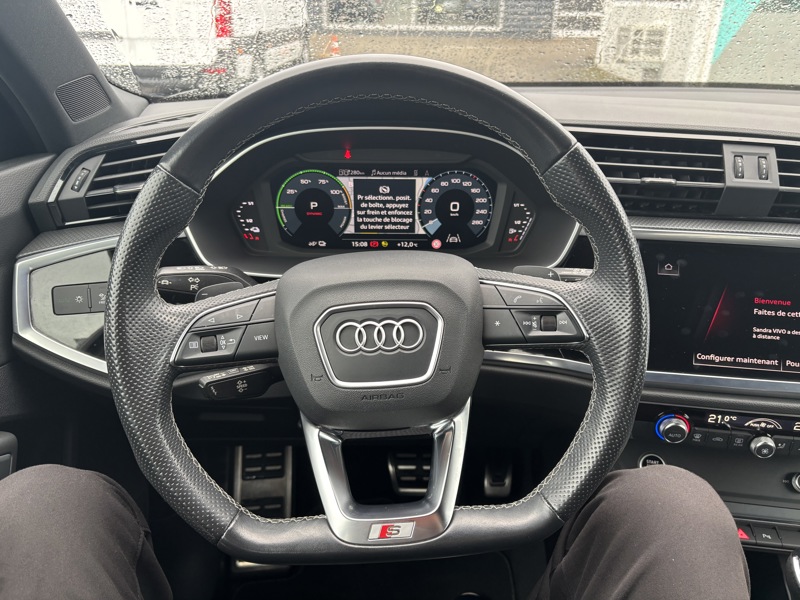 Image Audi Q3 45 TFSI e S line  1.4 245 ch S-tronic6