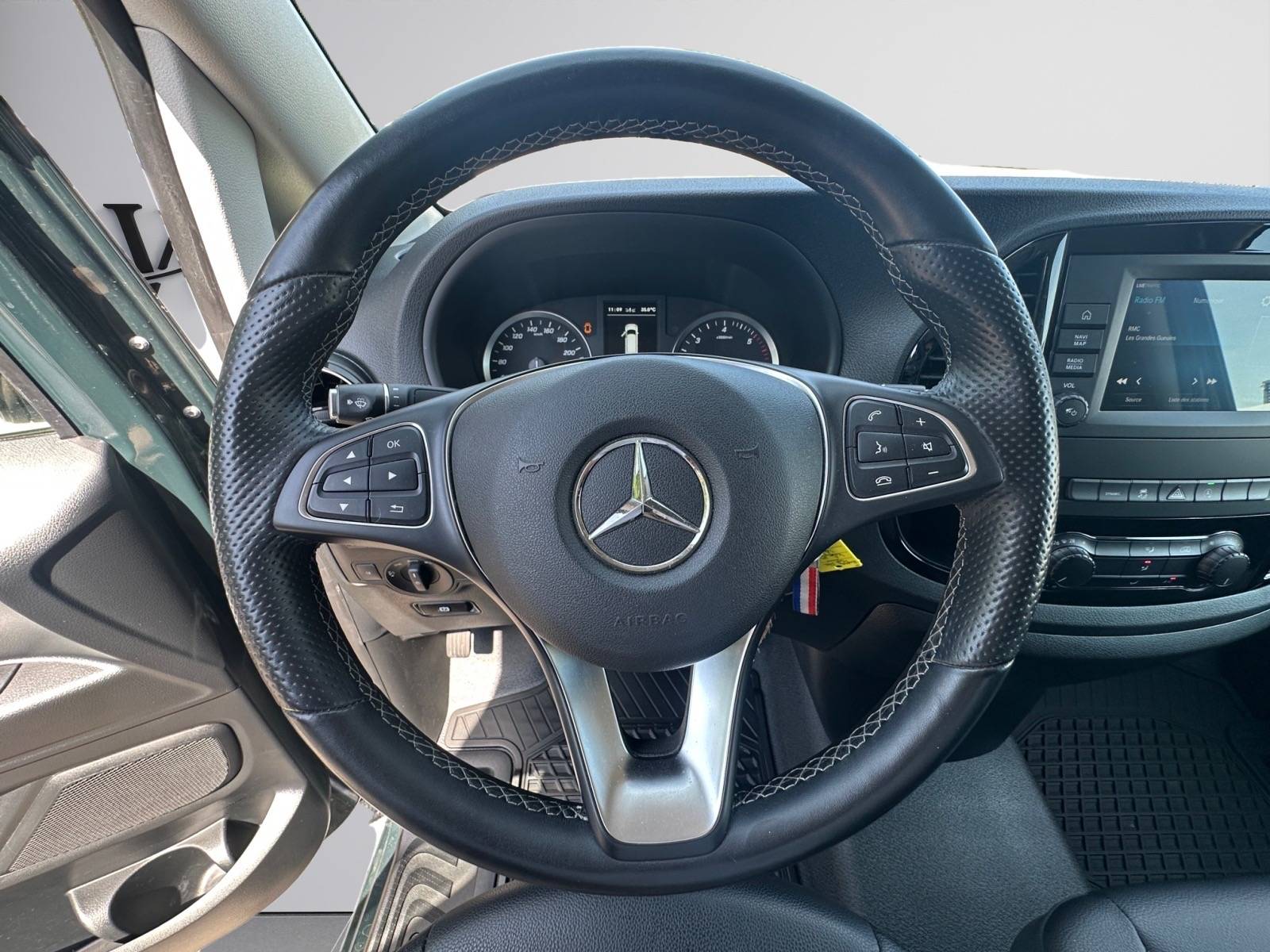 Image Mercedes-Benz VITO 119 CDI 4x4 Fourgon Long  VITO FGN 119 CDI LONG SELECT