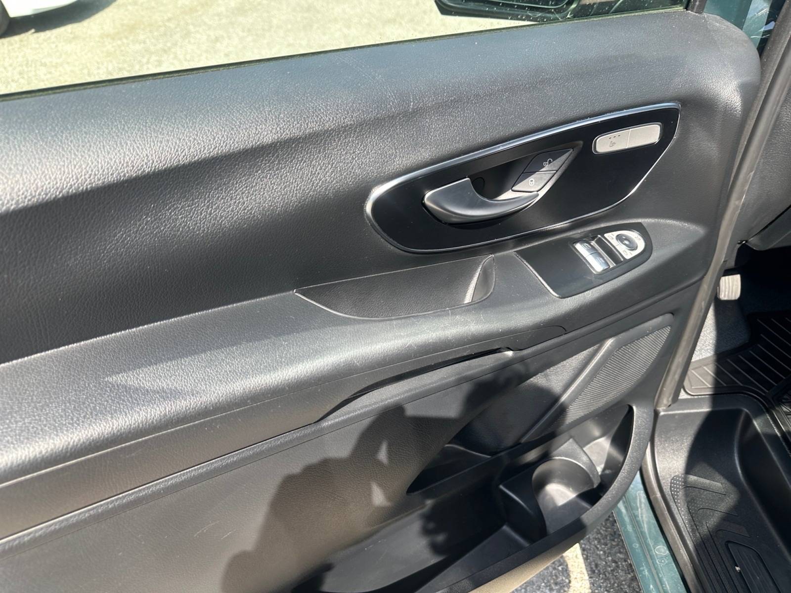 Image Mercedes-Benz VITO 119 CDI 4x4 Fourgon Long  VITO FGN 119 CDI LONG SELECT