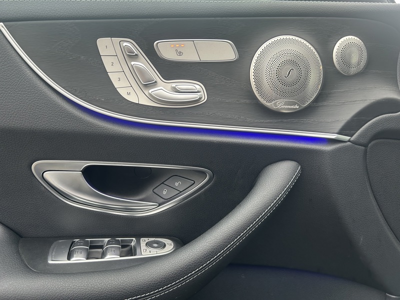 Image Mercedes-Benz CLASSE E COUPÉ Classe E 220 d AMG Line Coupé  