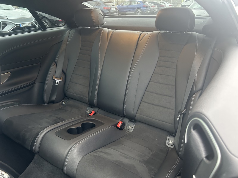 Image Mercedes-Benz CLASSE E COUPÉ Classe E 220 d AMG Line Coupé  