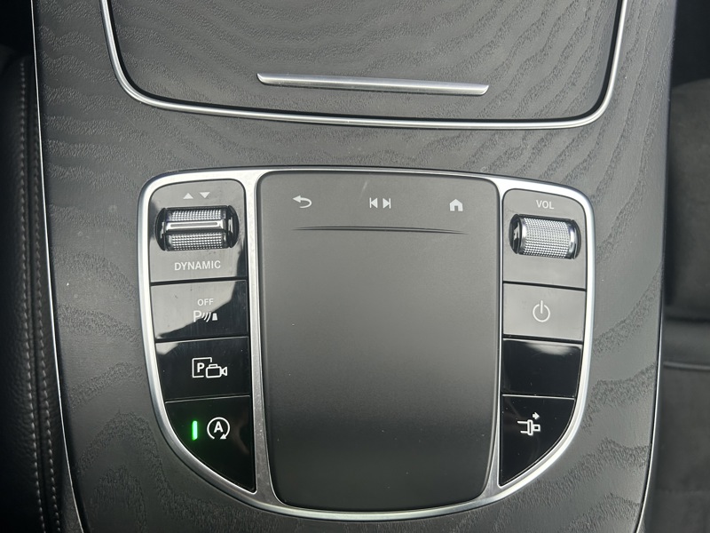 Image Mercedes-Benz CLASSE E COUPÉ Classe E 220 d AMG Line Coupé  