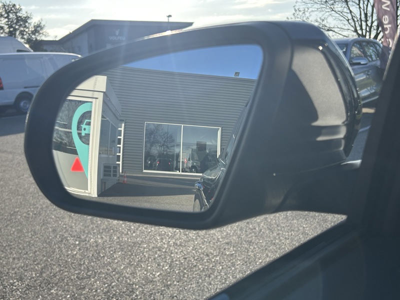 Image Mercedes-Benz EQA 350 4MATIC AMG Line  