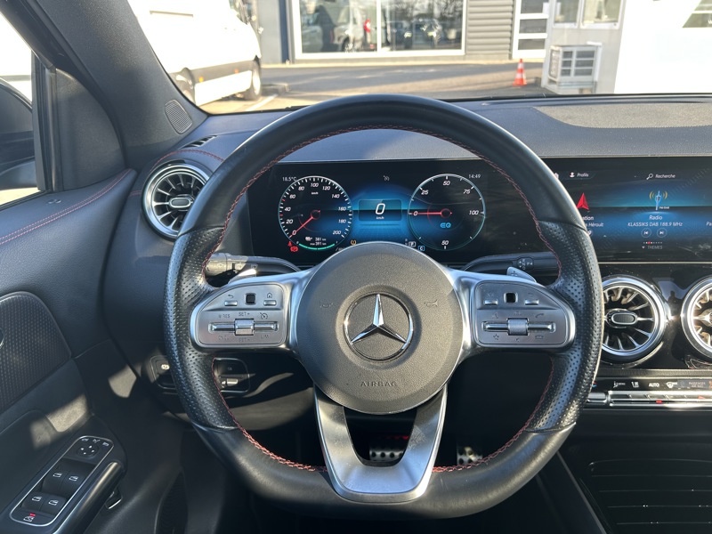 Image Mercedes-Benz EQA 350 4MATIC AMG Line  