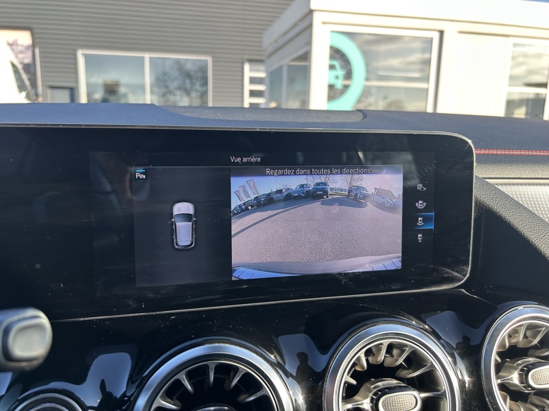 Image Mercedes-Benz EQA 350 4MATIC AMG Line  