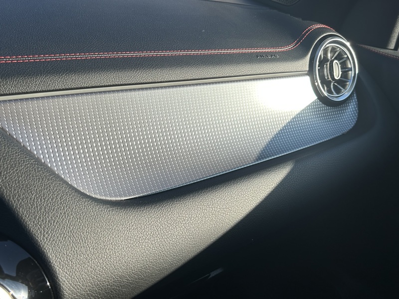 Image Mercedes-Benz EQA 350 4MATIC AMG Line  