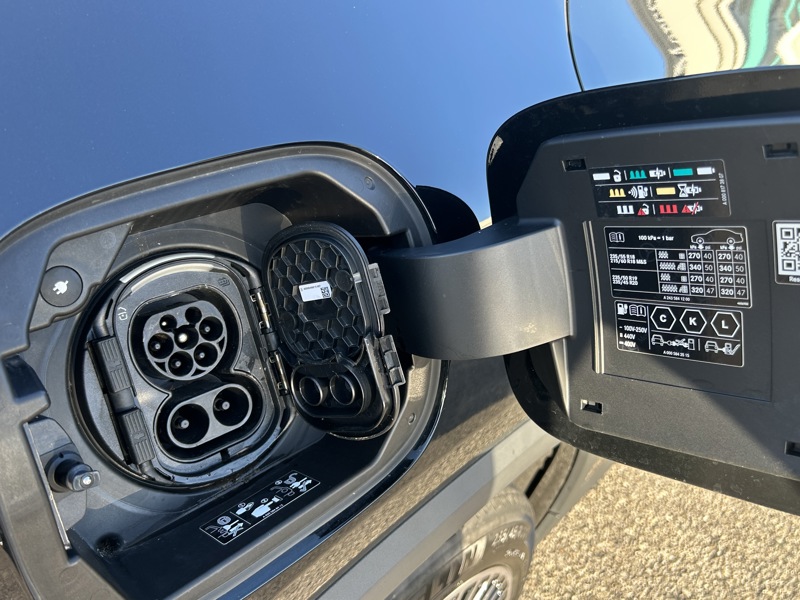 Image Mercedes-Benz EQA 350 4MATIC AMG Line  