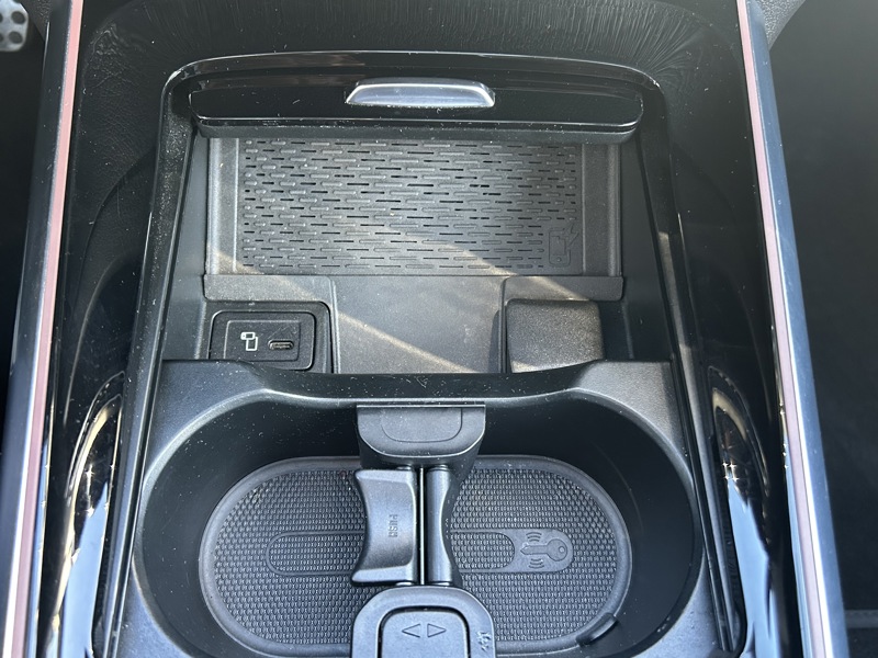 Image Mercedes-Benz EQA 350 4MATIC AMG Line  