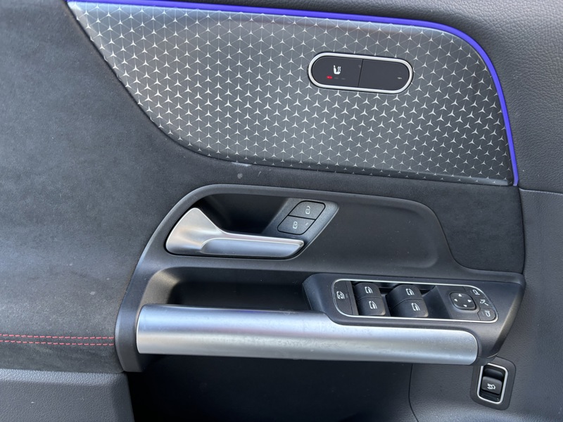 Image Mercedes-Benz EQA 250+ Edition  