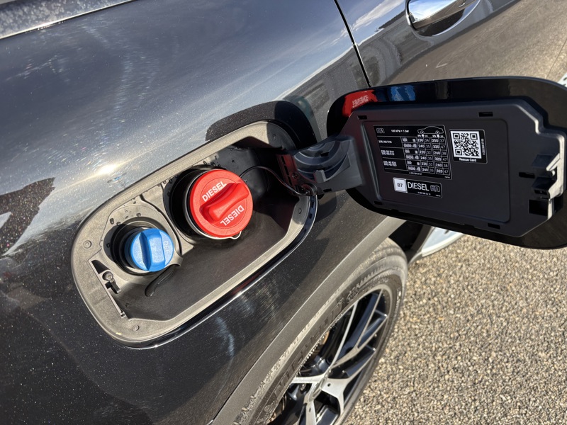 Image Mercedes-Benz GLC SUV GLC 300de 4MATIC SUV AMG Line  