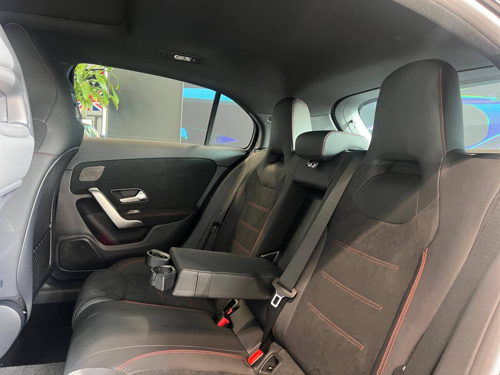 Image Mercedes-Benz CLASSE A 200 d AMG Line  Classe A 200 d AMG Line