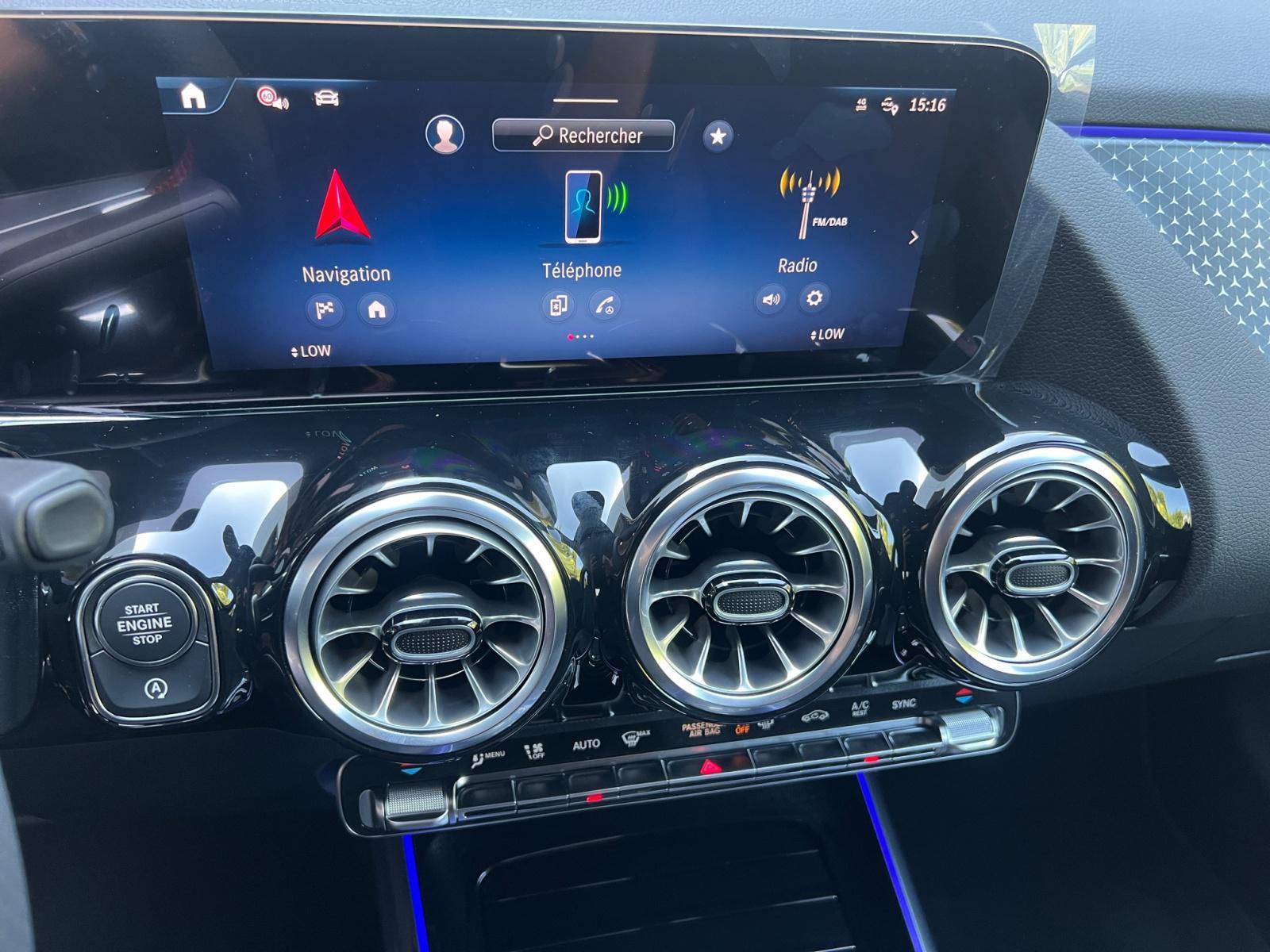 Image Mercedes-Benz GLA 200 d AMG Line  GLA 200 d AMG Line