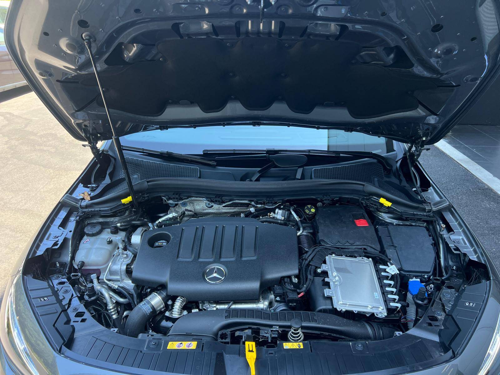 Image Mercedes-Benz GLA 200 d AMG Line  GLA 200 d AMG Line