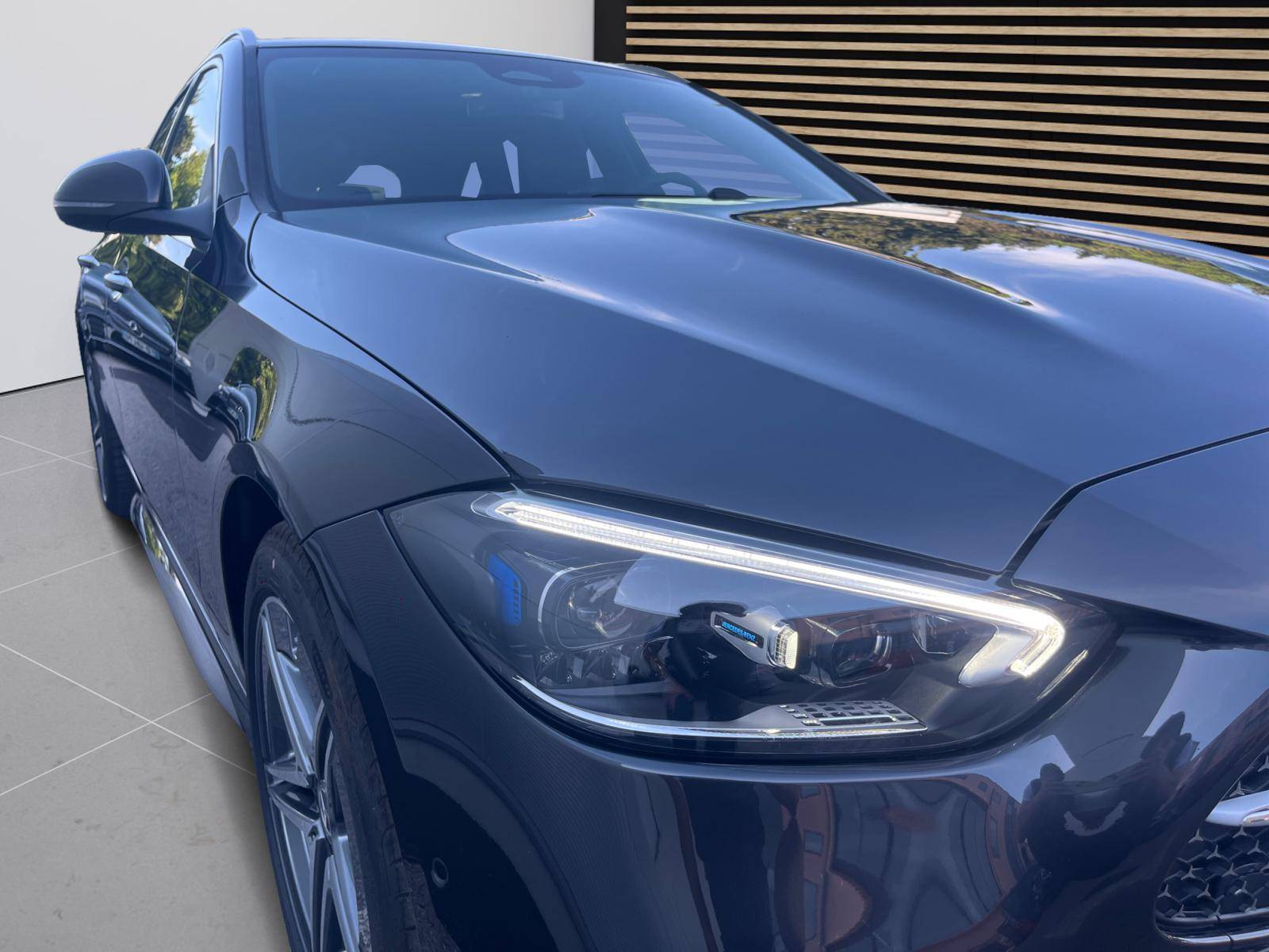 Image Mercedes-Benz CLASSE C BREAK Classe C 300 de Hybrid EQ Break AMG Line  Classe C 300 d e Hybrid EQ Break AMG Line