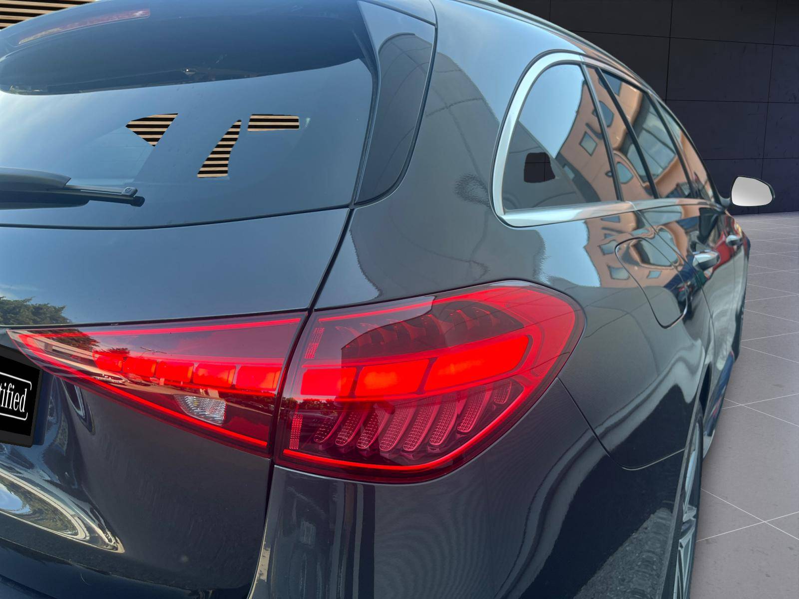 Image Mercedes-Benz CLASSE C BREAK Classe C 300 de Hybrid EQ Break AMG Line  Classe C 300 d e Hybrid EQ Break AMG Line