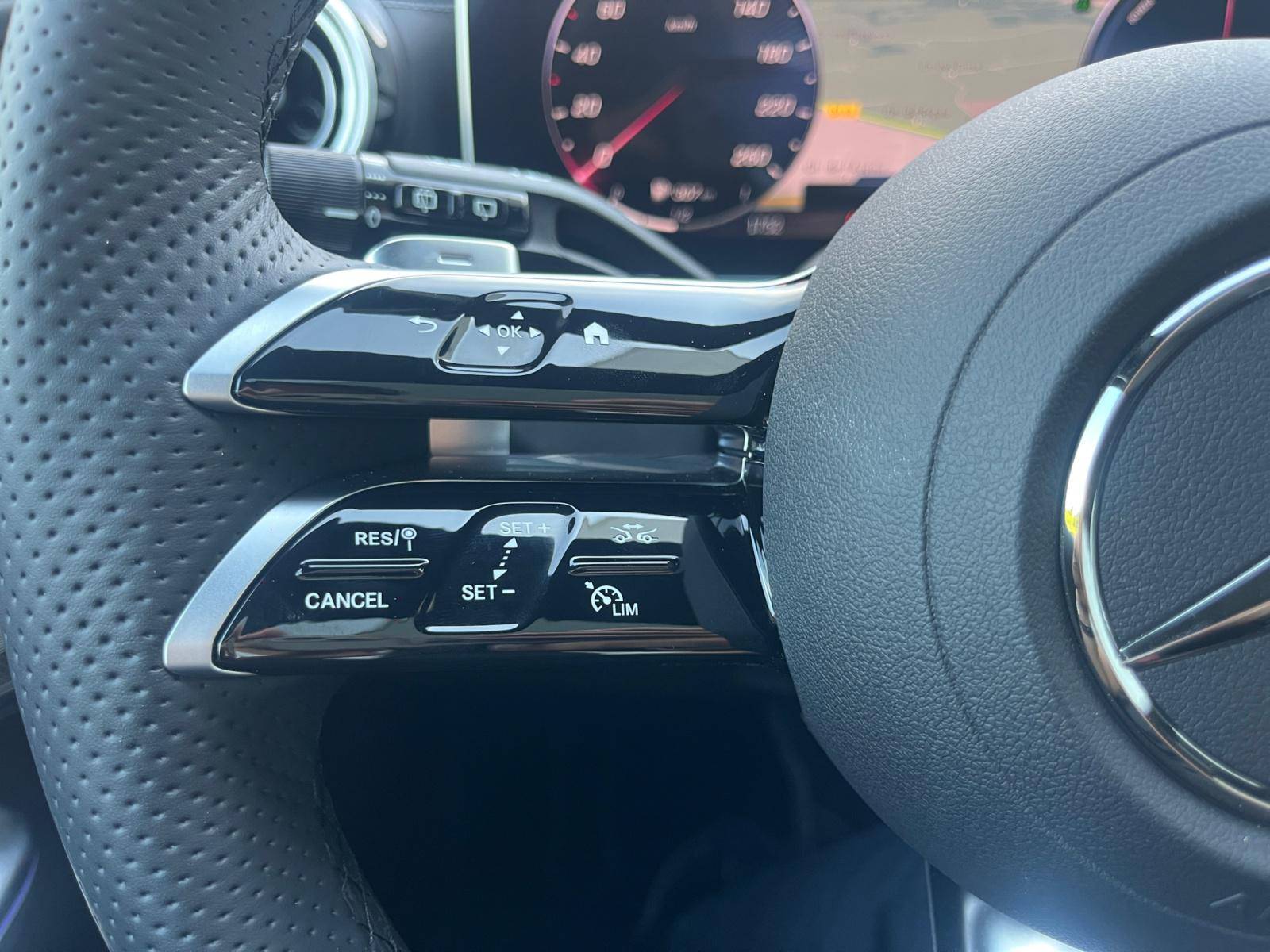 Image Mercedes-Benz CLASSE C BREAK Classe C 300 de Hybrid EQ Break AMG Line  Classe C 300 d e Hybrid EQ Break AMG Line