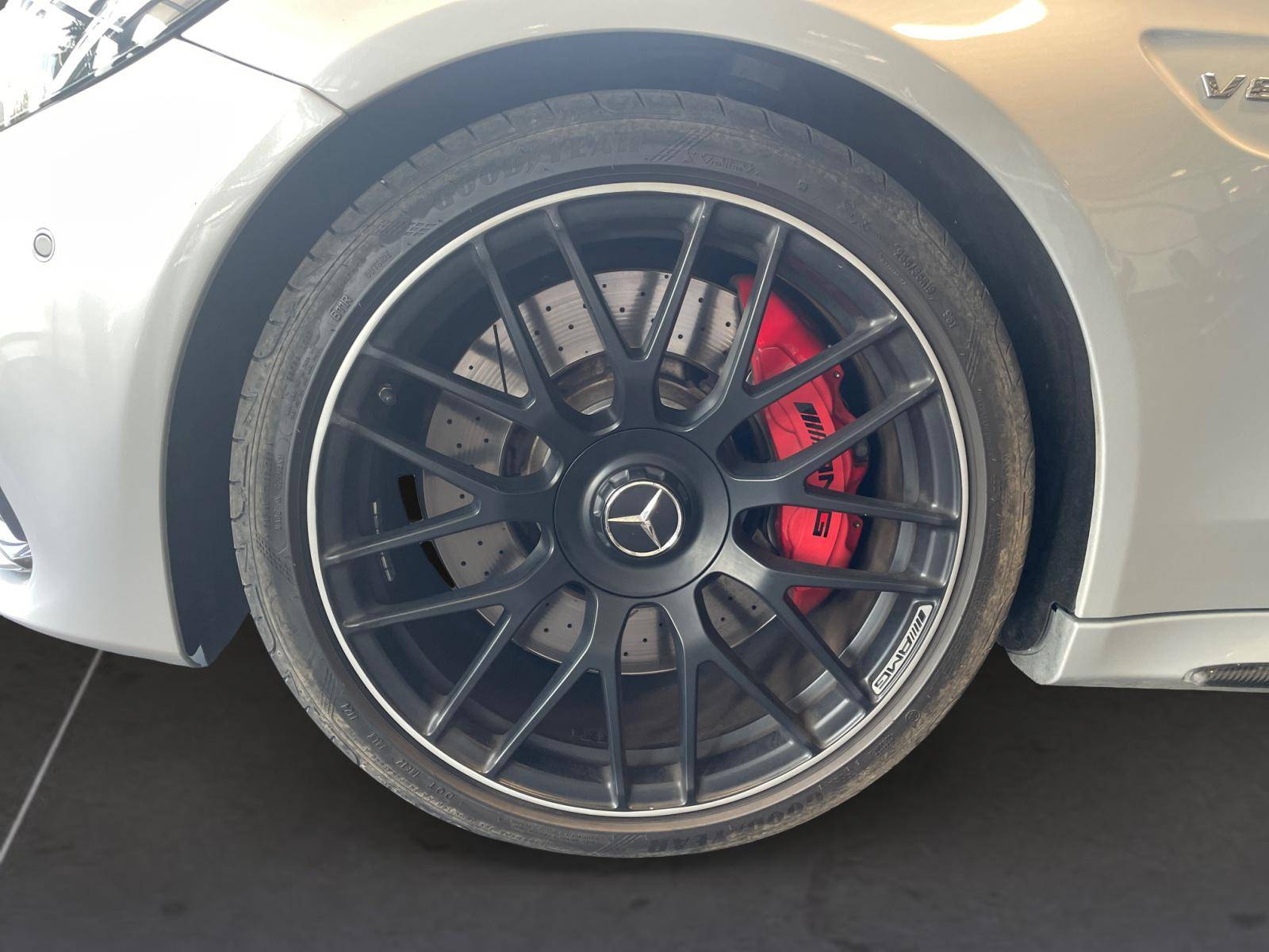 Image Mercedes-Benz CLASSE C COUPÉ AMG C 63 S  Classe C Coupé 63 S Mercedes-AMG SPEEDSHIFT MCT AMG