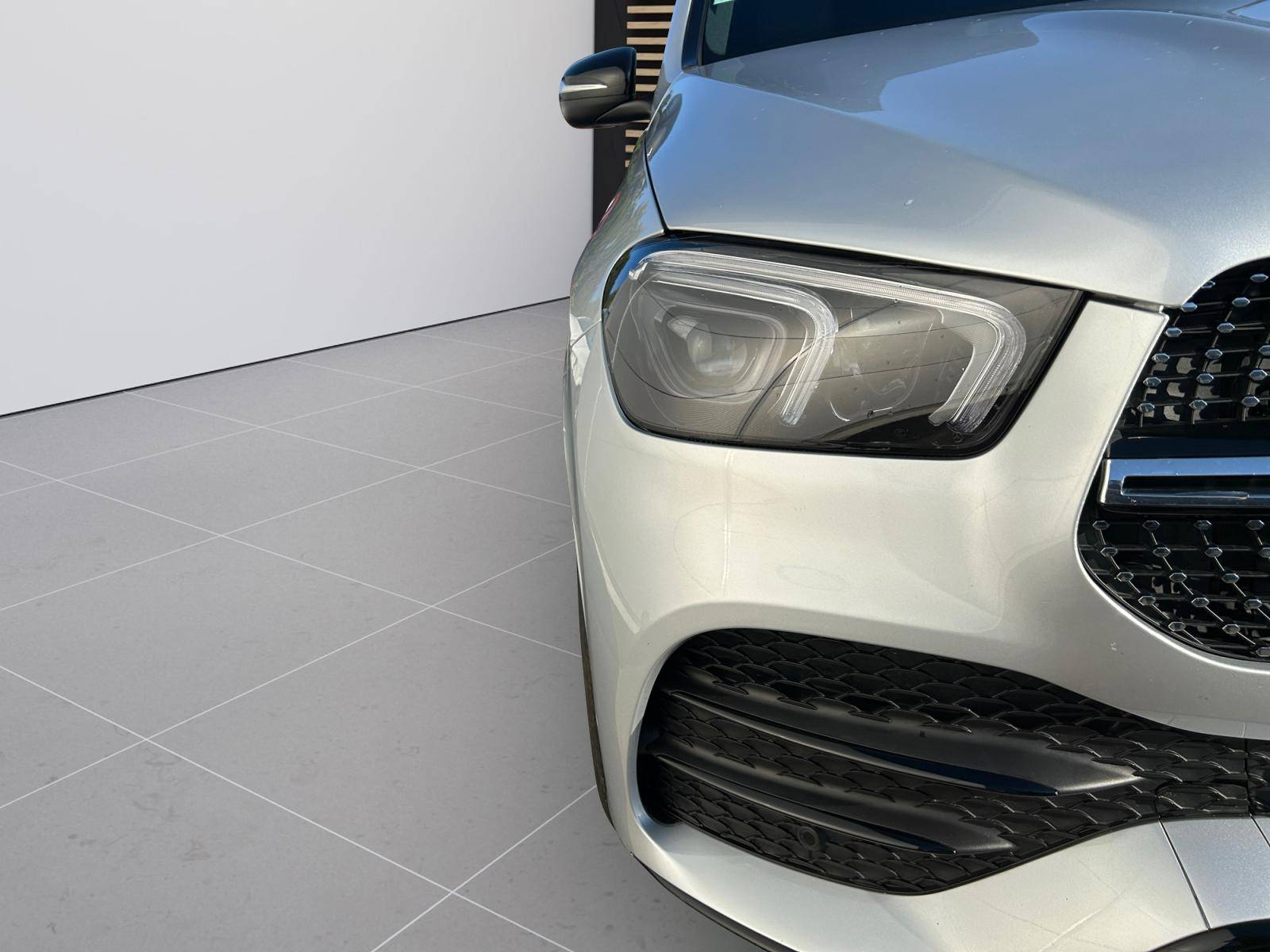 Image Mercedes-Benz GLE 350 de 4MATIC AMG Line  Classe GLE 350 de EQ POWER 9G-Tronic 4Matic AMG Line